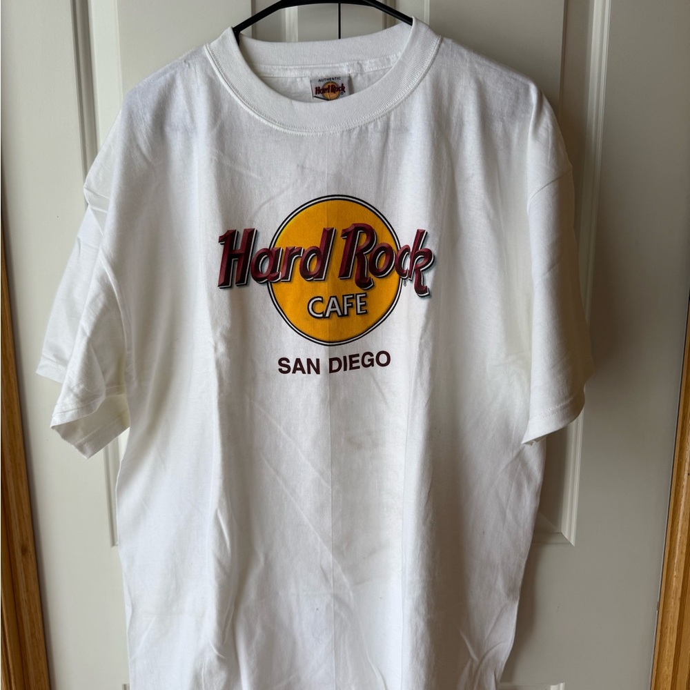 Hard Rock Cafe White Short Sleeve Tee